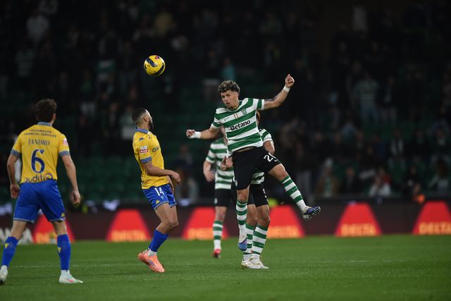 Maxi Araújo voltou a ser titular no Sporting. Foto: Miguel Nunes