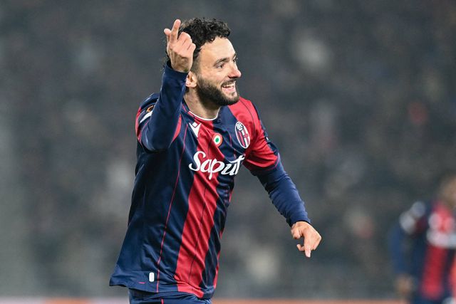 João Mário a festejar pela primeira vez com a camisola do Bolonha