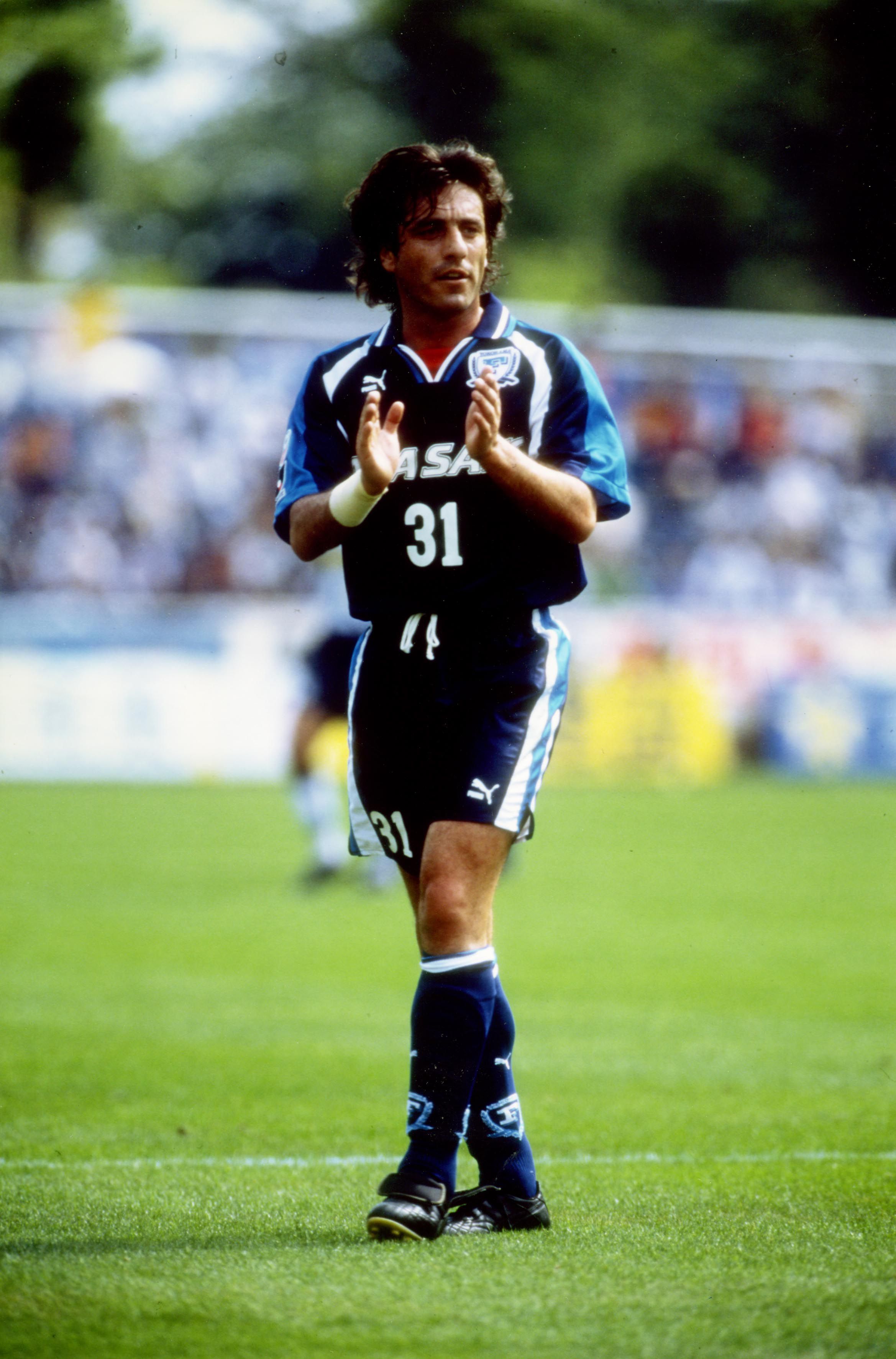 Uma época no Yokohama Flugels: 1998/1999