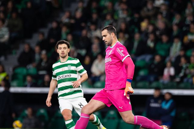 Dono da baliza do Vila Nova crente no sucesso em Vila do Conde