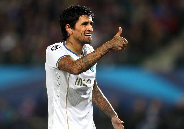 Lucho González, histórico jogador do FC Porto e atual adjunto de Farioli nos dragões, tem 27 títulos