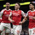 Viktor Gyokeres bisou pelo Arsenal na goleada ao Tottenham