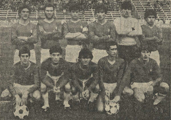 Primeira internacionalização, ainda com 14 anos, nos juvenis Portugal-França, em fevereiro de 1981 (segundo da esquerda, em baixo)