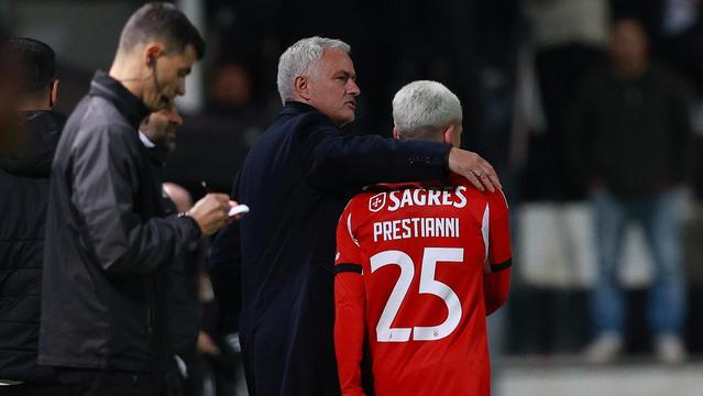 Mourinho e Prestianni — Foto Carlos Vidigal Jr. / Kapta+