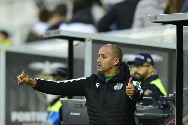 Silas assume que não estava preparado para treinar o Sporting