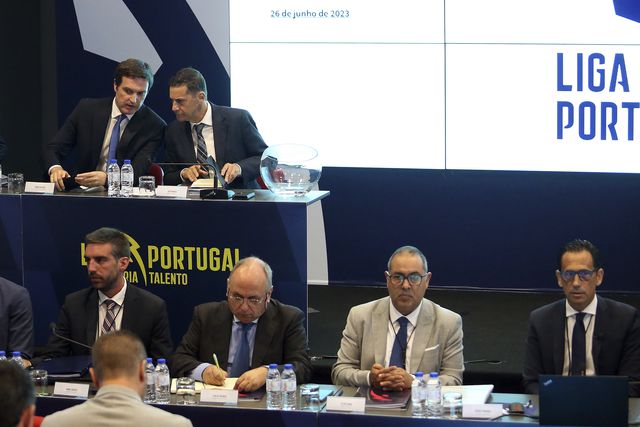 Mudança de governo na cabeça dos dirigentes dos clubes
