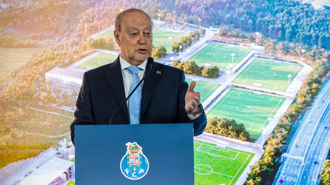 24 anos, dois meses e 14 dias depois de Vale e Azevedo