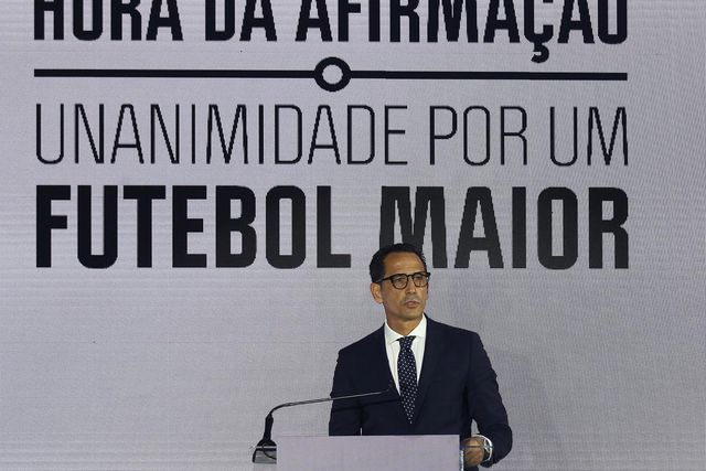 Agora é oficial: pena mais pesada para clubes com salários em atraso