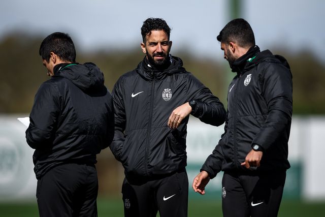 Sporting: Gyokeres e mais 13 jovens para Amorim