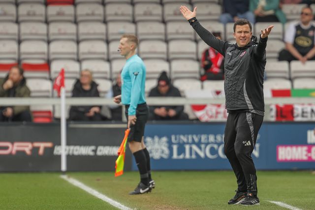 Gary Caldwell, treinador do Exeter City