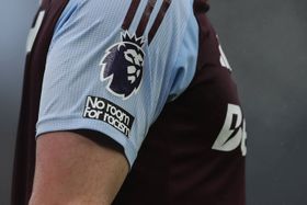 Premier League terá duas janelas de transferências no verão