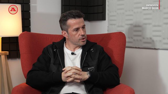 Marco Silva esclarece relação com Marinakis