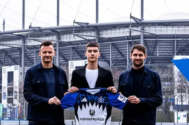 Claus Costa, Andrej Vasiljevic e Christoph Rhomer, agente - Foto HSV