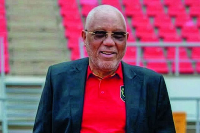 Alves Simões é o presidente da Federação Angolana de Futebol