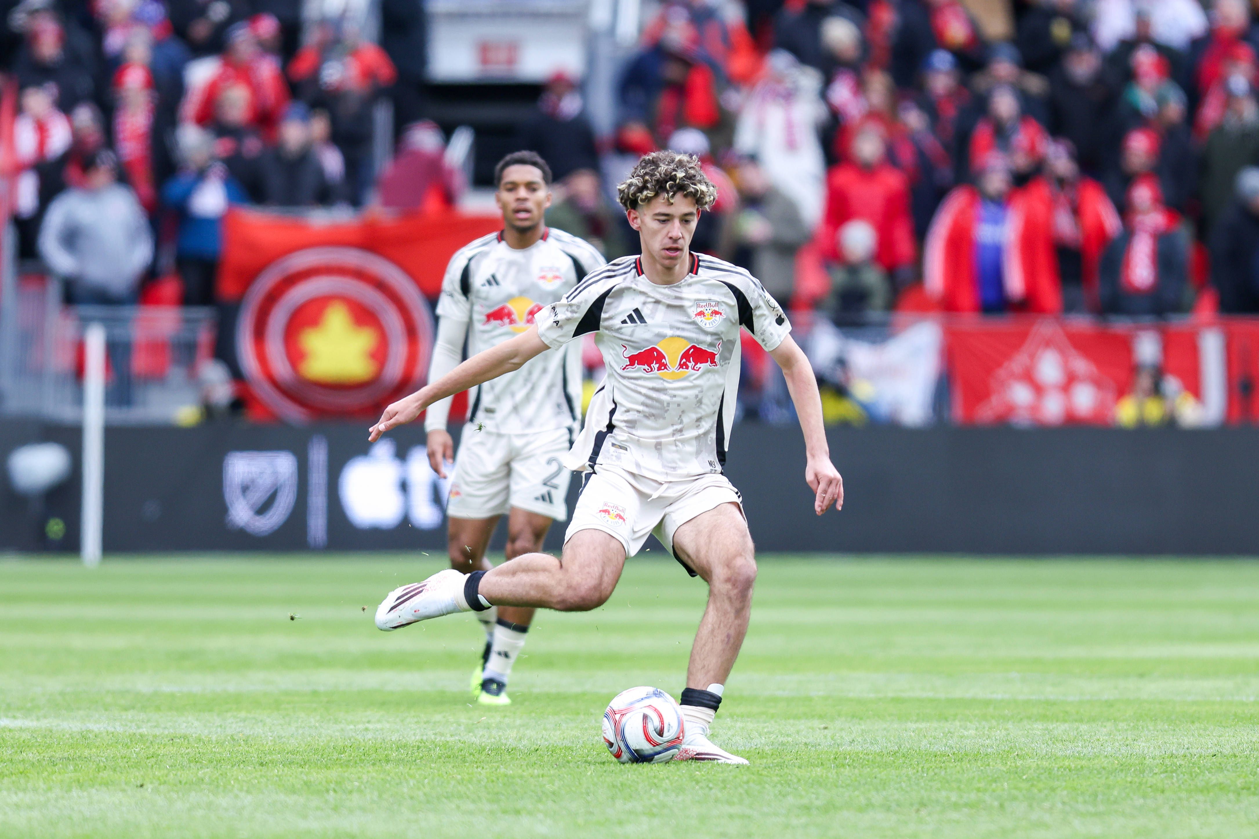 Adri Mehmeti, médio-centro de 16 anos do New York Red Bulls (EUA), foto: Imago