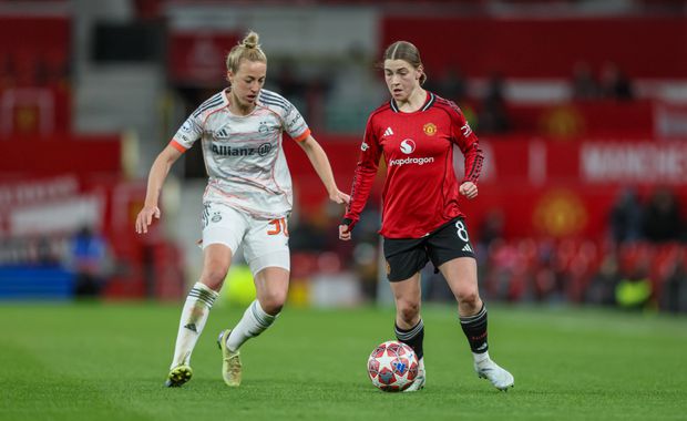 Jess Park, à direita