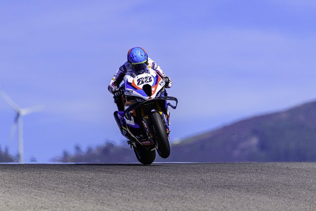 Mundial de Superbike: Miguel Oliveira 8.º no primeiro dia em Portimão
