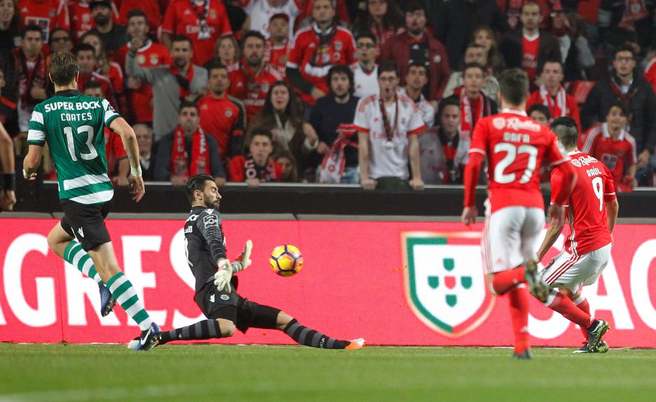 Rui Patrício e Jiménez foram companheiros de equipa no Wolverhampton