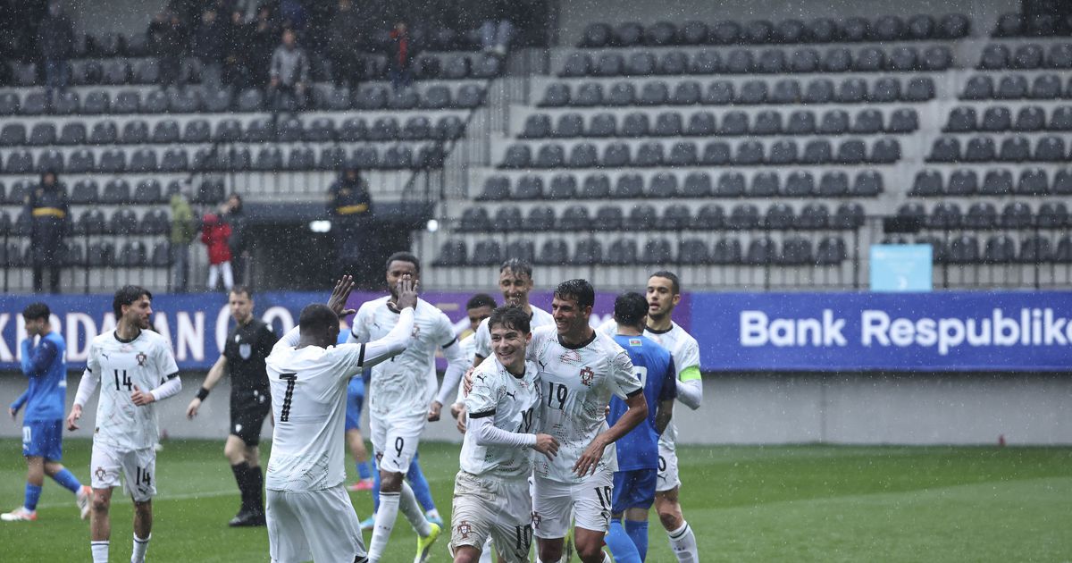 Soltou-se a magia depois de tudo azeri ao intervalo (crónica)