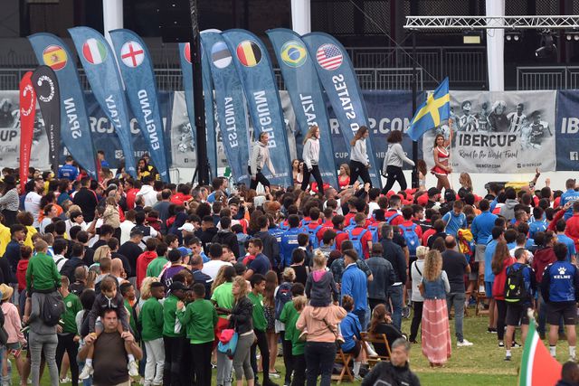 Festa do IberCup em 2019 — muitos anos a sedimentar-se como prova de referência no panorama do futebol jovem português e internacional. Foto Miguel Nunes
