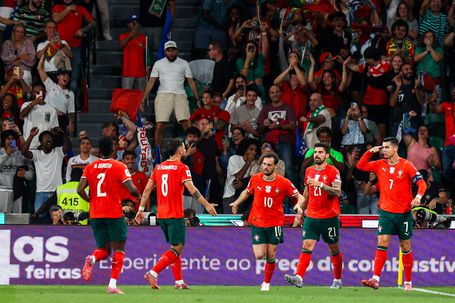 Hoje pode ver em direto na TV...