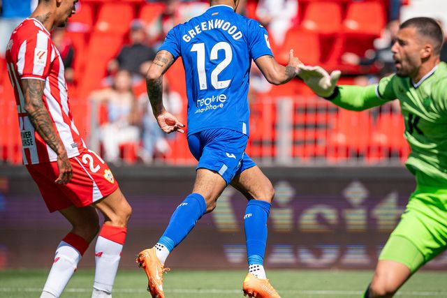 Almería de Luís Maximiano perde com o Getafe e desce de divisão