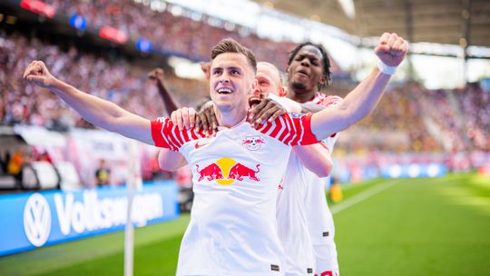 Bundesliga: Leipzig goleia Dortmund e Bayern garante Liga dos Campeões