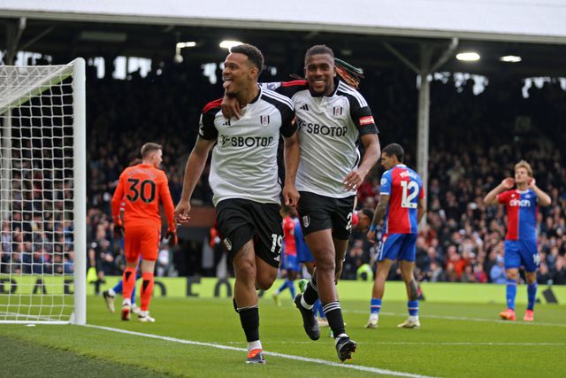 Premier League: portugueses com sortes diferentes e Sheffield desce de divisão