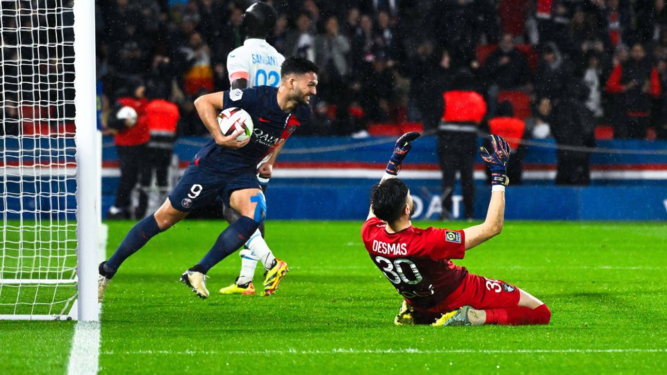 Gonçalo Ramos marca e assiste e PSG é virtual campeão