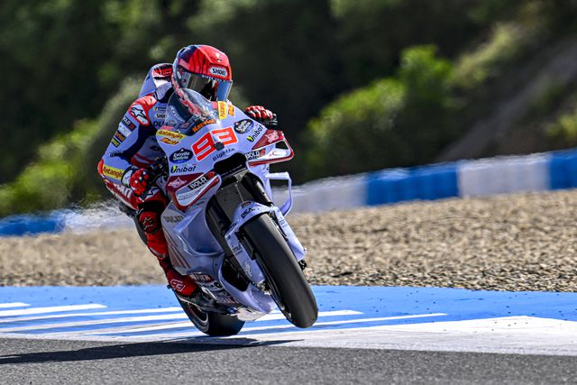GP de Espanha: Marc Márquez faz primeira 'pole' com a Ducati, Miguel Oliveira parte de 14.º