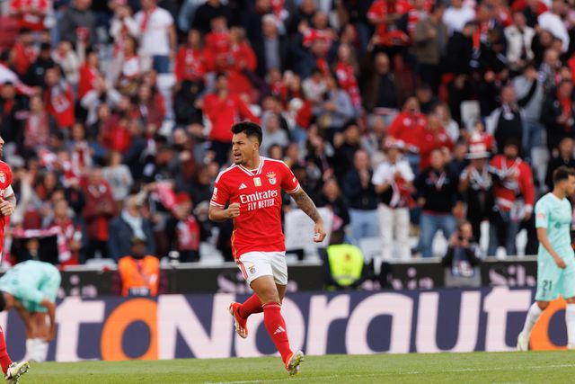 As contas do título: Sporting obrigado a vencer FC Porto e Portimonense para fazer a festa