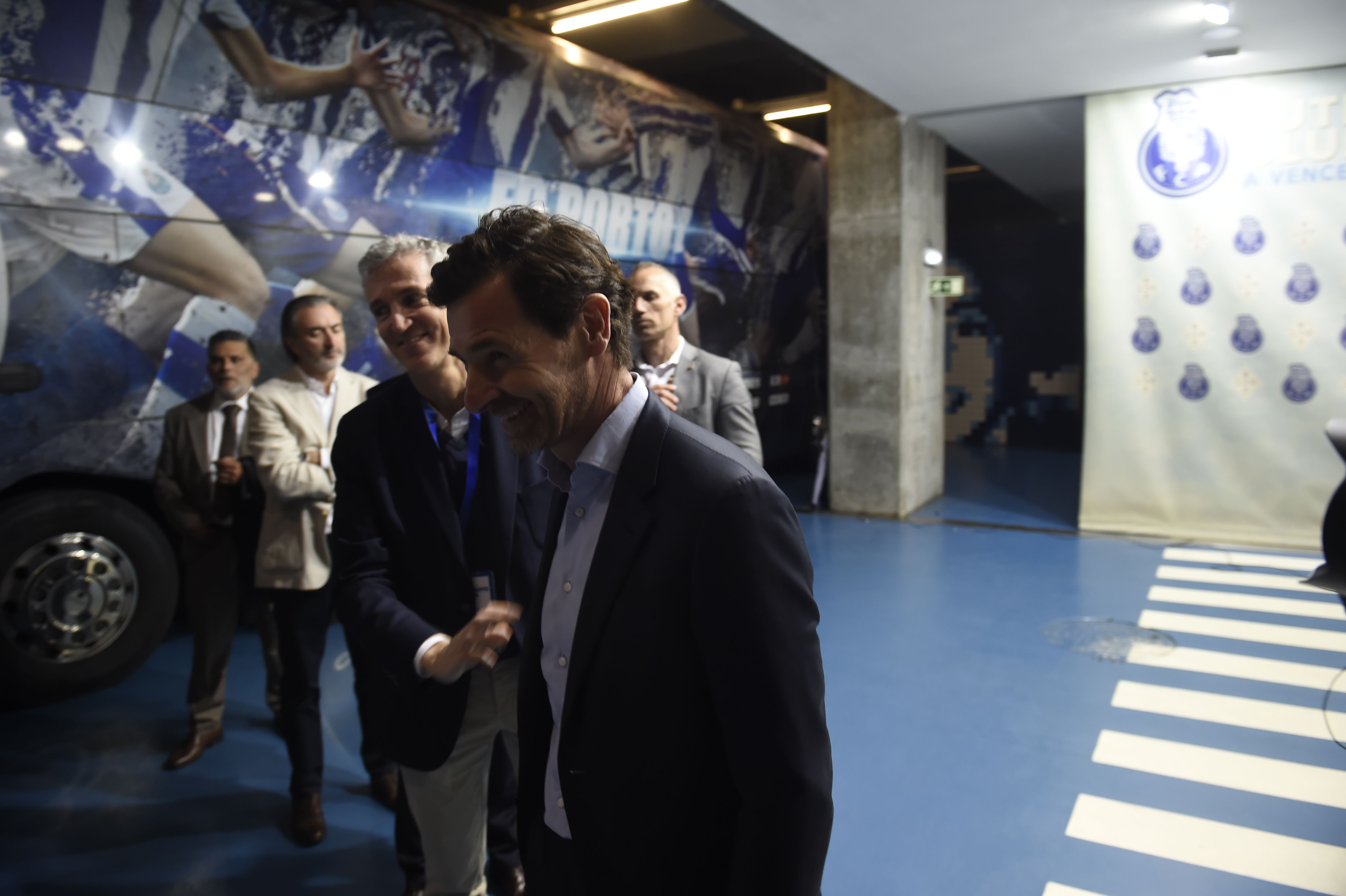 FC Porto: Villas-Boas à frente na contagem dos votos