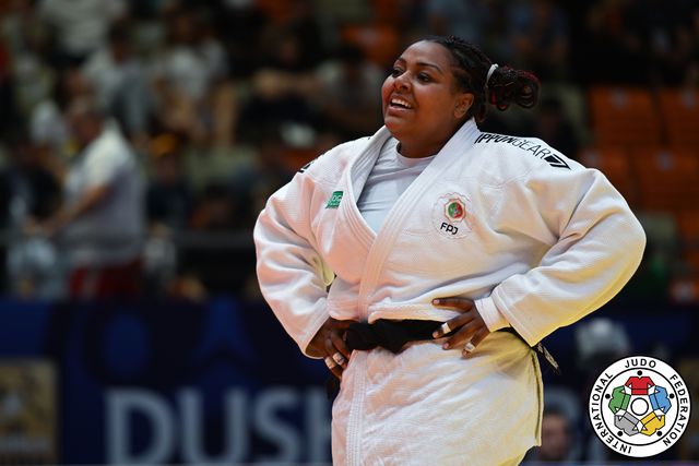 Rochele Nunes não consegue terceiro bronze Europeu