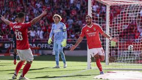 Benfica precisava de golos e uma meia dúzia deu à Luz