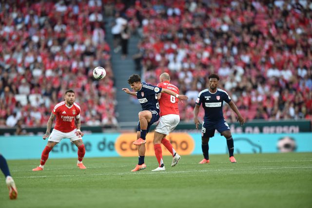 Benfica-Aves SAD: barriga cheia e liderança!