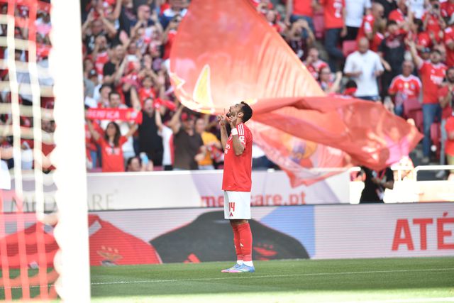 Pavlidis voltou a marcar e a fazer marcar no Benfica-Aves SAD (6-0) de domingo, 27 de abril de 2025, relativo à 31.ª jornada da Liga Betclic. FOTO MIGUEL NUNES