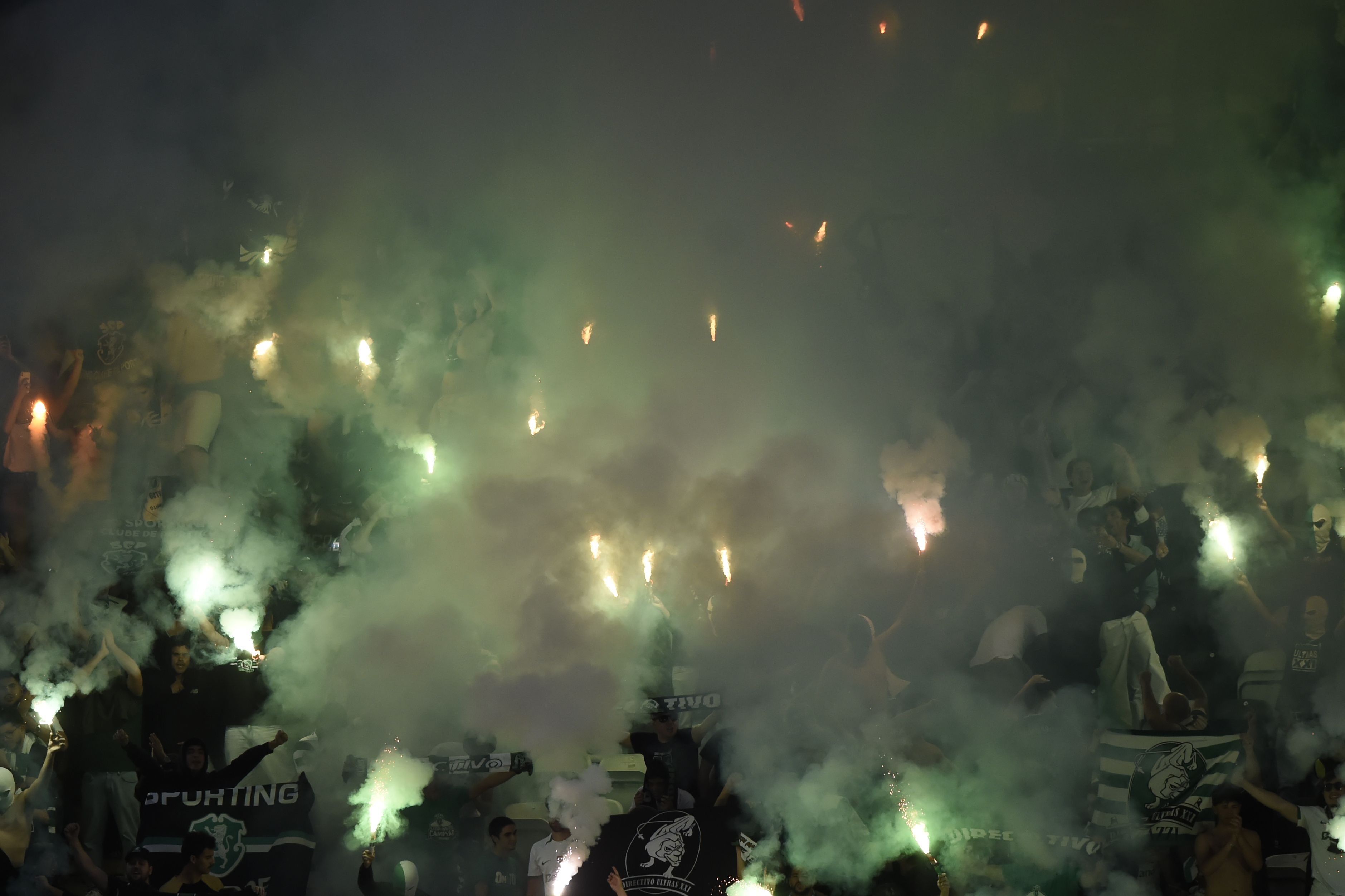 Pirotecnia continua a custar caro ao Sporting  (Foto Grafislab)