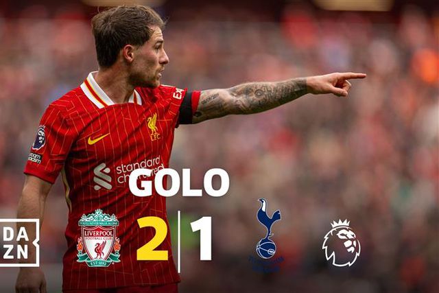 Liverpool agarra título à lei da bomba (vídeo)