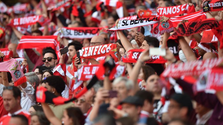 Adeptos do Benfica esgotaram bilhetes para o Estoril