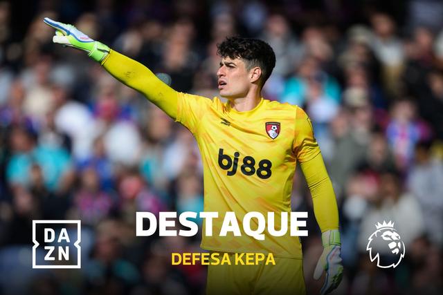 A bola de Bruno Fernandes levava olhos, mas Kepa não deixou que fosse golo (vídeo)