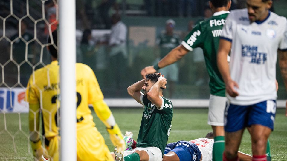 Flaco Lopez desperdiçou algumas oportunidades diante do Bahia