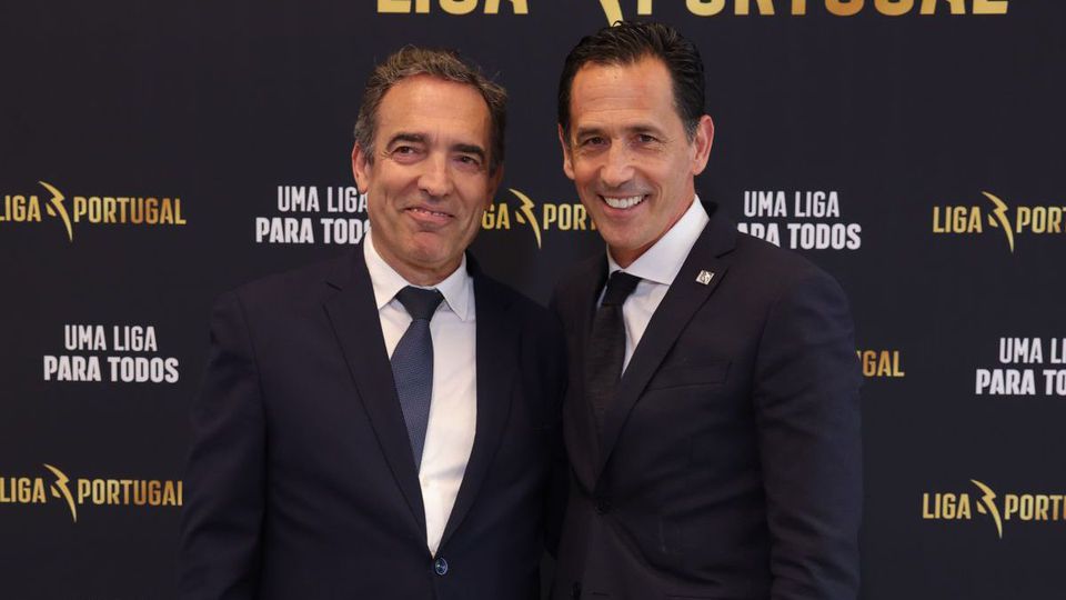 Reinaldo Teixeira, presidente da Liga Portugal, com Pedro Proença, antigo líder da Liga Portugal e eleito presidente da Federação Portuguesa de Futebol