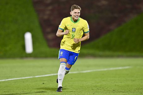 Dell é uma grande promessa do futebol brasileiro