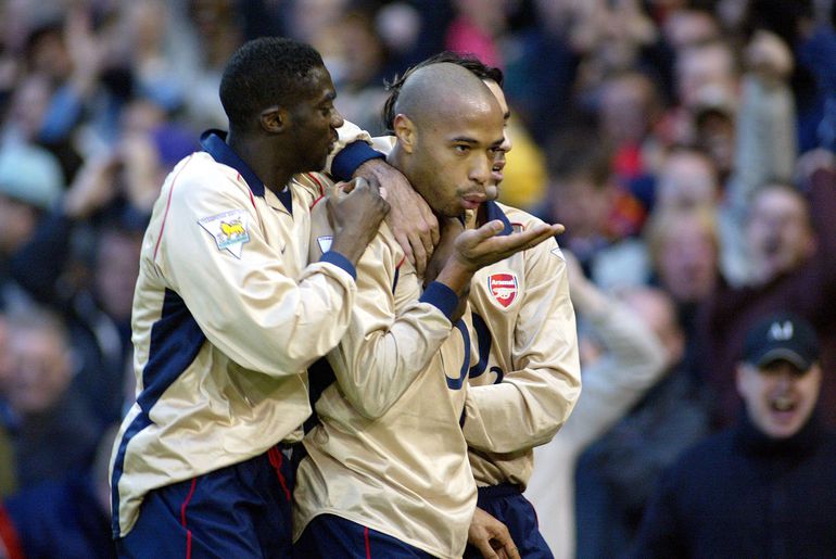 Thierry Henry (Arsenal) - 20 assistências em 2002/03