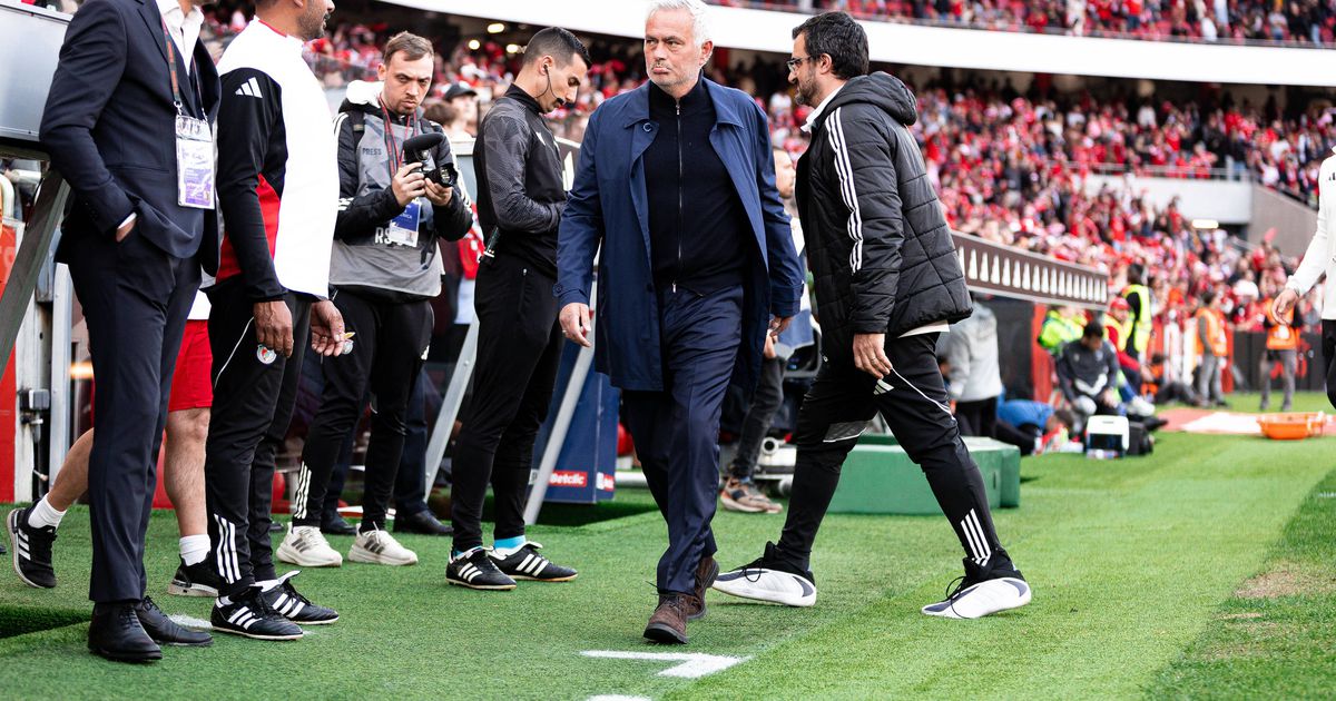 SONDAGEM: como avalia a época do Benfica?