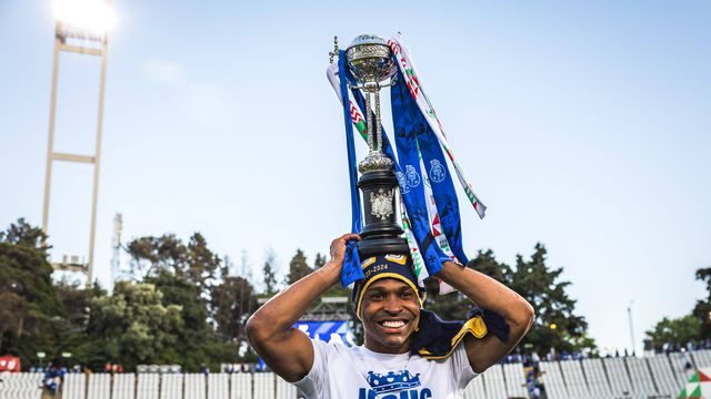 Palavras de Frederico Varandas foram motivo de festa no autocarro do FC Porto: «Quem rebentou?»