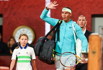 E o fôlego de que o speaker de Roland Garros precisa para apresentar Nadal? (VÍDEO)