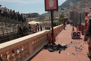 Vídeo: novo ângulo do acidente de Pérez no Mónaco que deixou fotógrafos feridos