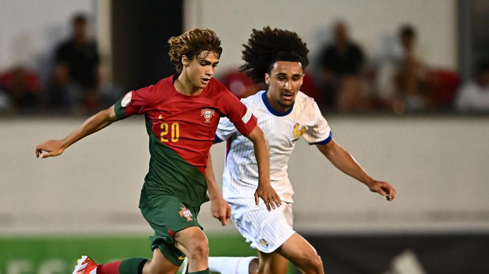 Europeu sub-17: Portugal-França em direto