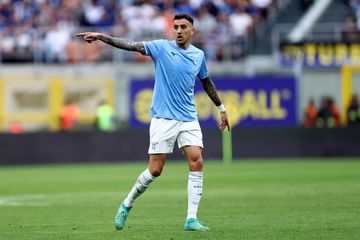 Matías Vecino renuncia à seleção do Uruguai